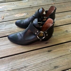 FRYE retro leather shootie size 8.5